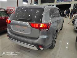 ميتسوبيشي اوتلاندر